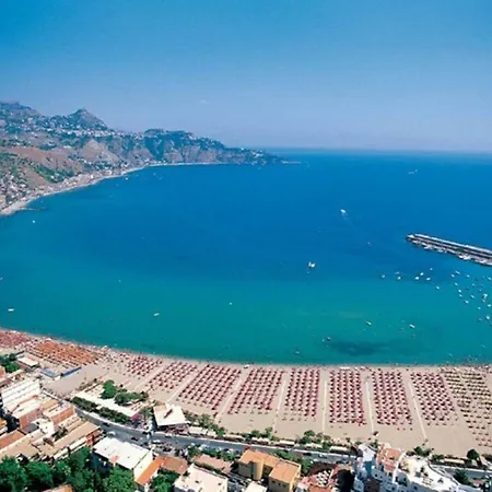Holiday home Holiday Romano Giardini Naxos
